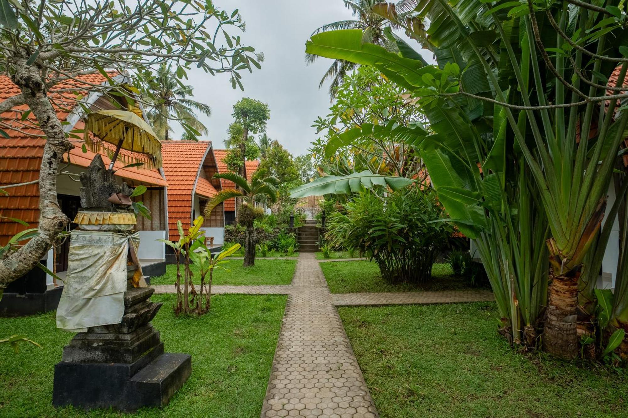 Bintang Bungalow Sakti Exterior photo